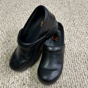 Dansko xp sz 40 black